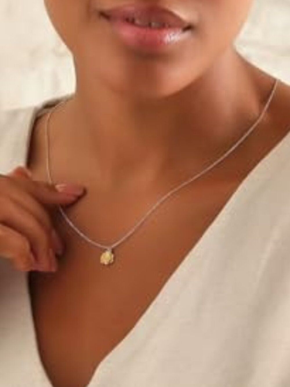 Dainty Flower Necklace for Women Birthflower‎ Birthstone 14K Gold Plated
